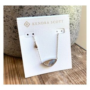 Kendra Scott Necklace • Rhodium
